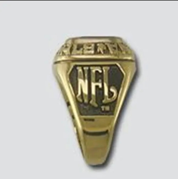 Denver Broncos Classic Goldplated NFL Ring - Picture 2 of 5